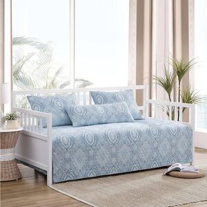 Tommy Bahama Daybed Quilt